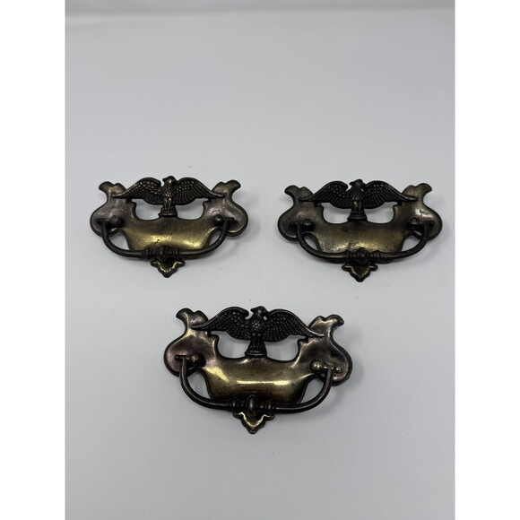 Vintage Ornate Metal Eagle Brass Plate Drawer Pull Dresser Furniture Hardware x3 - Picture 2 of 8